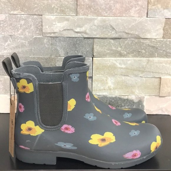 Chooka Pressed Flowers East Lake Chelsea Rain Boot - Picture 3 of 9